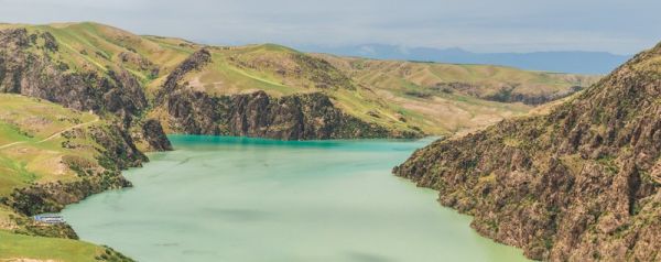 喀拉峻：天山脚下的立体草原，自然与人文的交融画卷