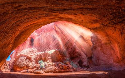 罗布人村寨+库车神秘大峡谷+克孜尔千佛洞+喀什+帕米尔高原+卡拉库里湖+塔县+塔什库尔干石头城+香妃墓+艾提尕尔清真寺+喀什老城火车三卧7日游 